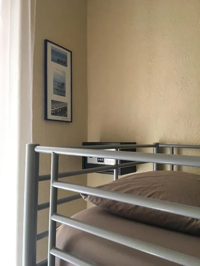 Hostel Backpackers Chez Patrick Nicea
